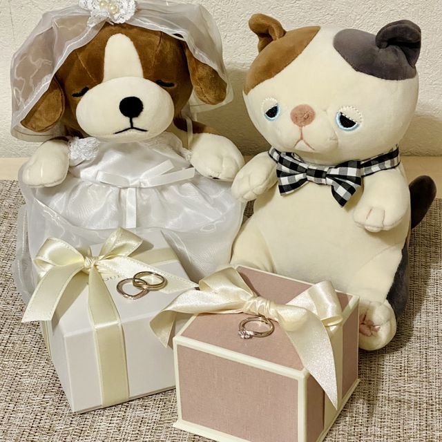 【LOVE NOTESの口コミ】 ウェーブ(V字)でエレガントな印象を受けたのと、ピンクゴールドがアクセン…