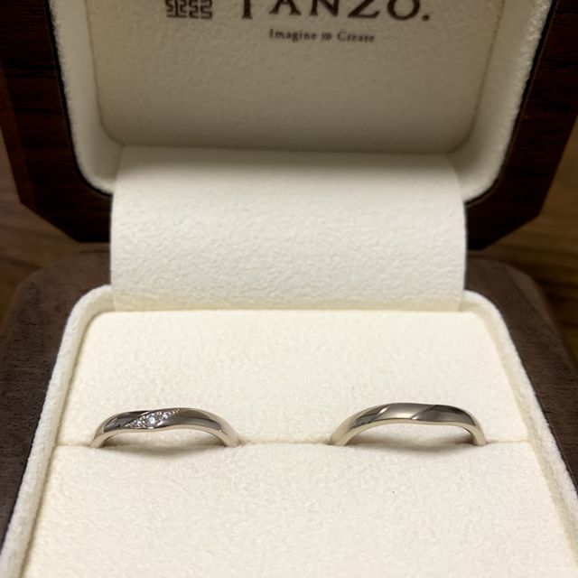 【TANZO.(鍛造指輪)の口コミ】 鍛造製法により耐久性がとても高く傷もつきにくくなっています。職人さん…