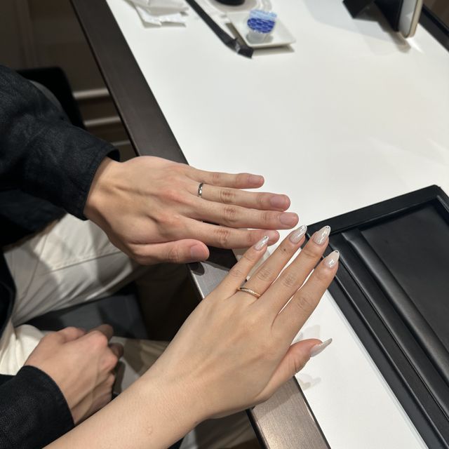 【ラザール ダイヤモンド(LAZARE DIAMOND)の口コミ】 指輪のデザインも豊富で、ハイブランドも沢山見ましたがデザイン、価格、…