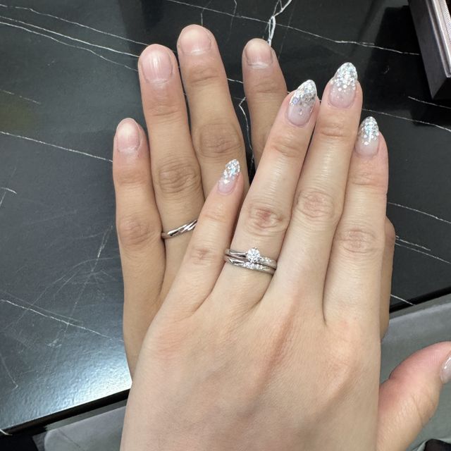 【アイプリモ(I-PRIMO)の口コミ】 指輪のデザインが指を綺麗にみえる、更に重ねづけを希望している方にはと…