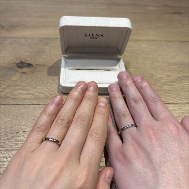 【SIENAROSE(シエナロゼ)の口コミ】 ロゼチナというシエナロゼでしか取り扱っていない素材が選べて、プラチナ…