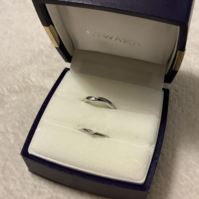 【俄(にわか)の口コミ】 日本の老舗ブランドだけあって、和な感じがあります。今回購入した指輪は2…