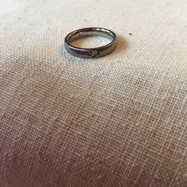 【島田工房(しまだこうぼう)の口コミ】 私も夫も金属アレルギーで指輪しても痒くなったりしており、結婚指輪も諦…