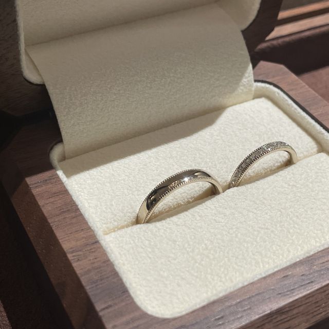 【TANZO.(鍛造指輪)の口コミ】 ハーフエタニティに憧れがあったのと、パートナーがミル打ちを希望してい…