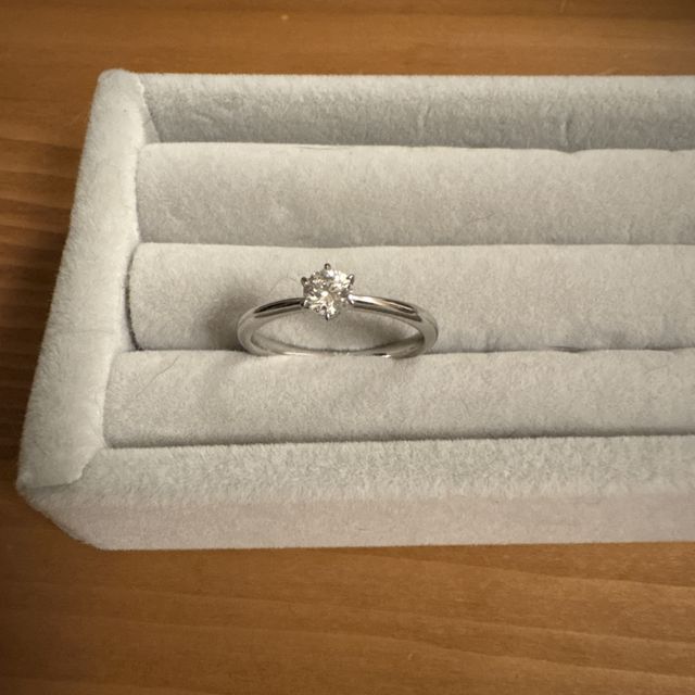 【ROYAL ASSCHER(ロイヤル・アッシャー)の口コミ】 ロイヤルアッシャーのカット技術であるロイヤルアッシャーブリリアントカ…