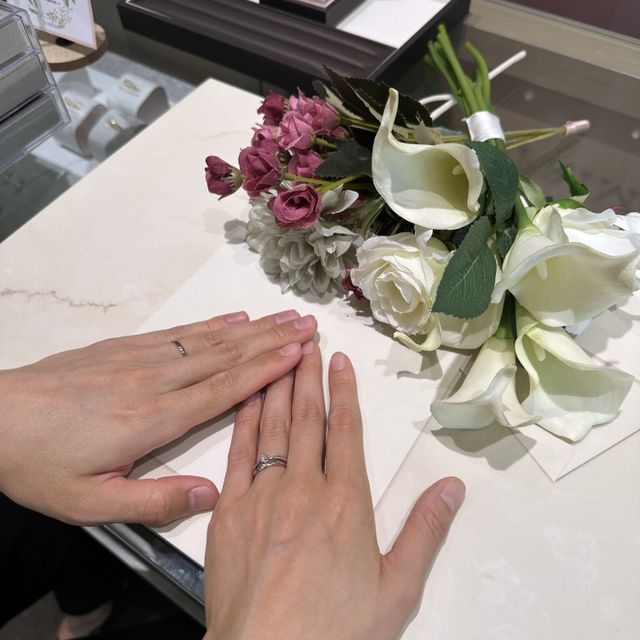 【アイプリモ(I-PRIMO)の口コミ】 購入した指輪はペールブラウンゴールドという淡い落ち着いた色が他のブラ…