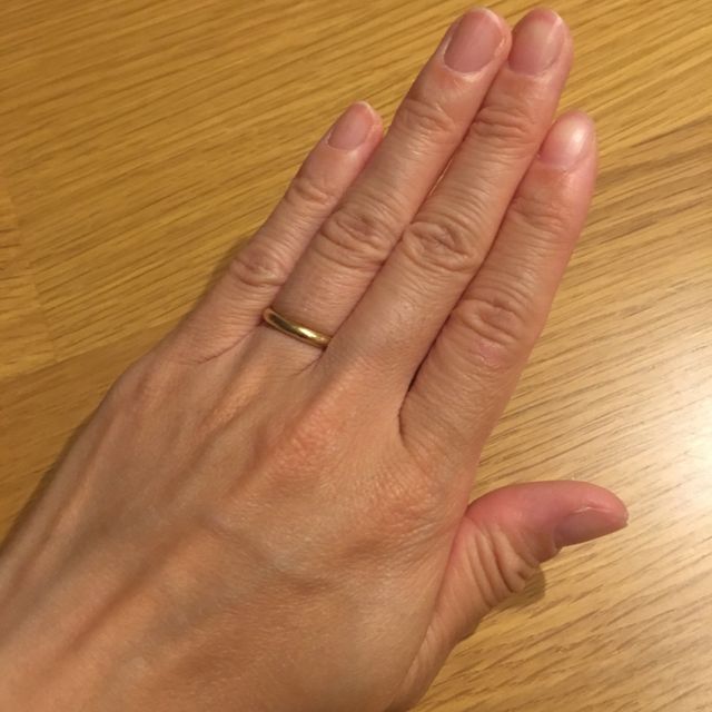 【カルティエ(Cartier)の口コミ】 結婚前から結婚指輪はカルティエで！と憧れていたので、婚約と同時にカル…
