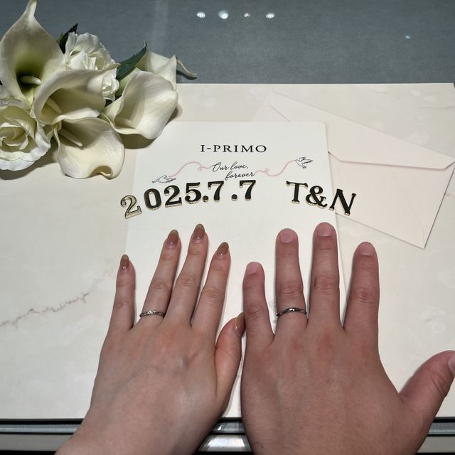 【アイプリモ(I-PRIMO)の口コミ】 デザインは少しウェーブのある形で、回して使えば、シンプルなリングとし…