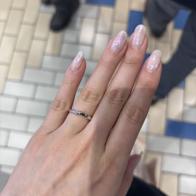 【アイプリモ(I-PRIMO)の口コミ】 シンプルですが上品なところがとても気に入りました。曲線的なデザインが…