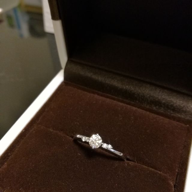 【アイプリモ(I-PRIMO)の口コミ】 指に馴染んでしっくりきたことと、商品名サジッタが11月の星座ということ…