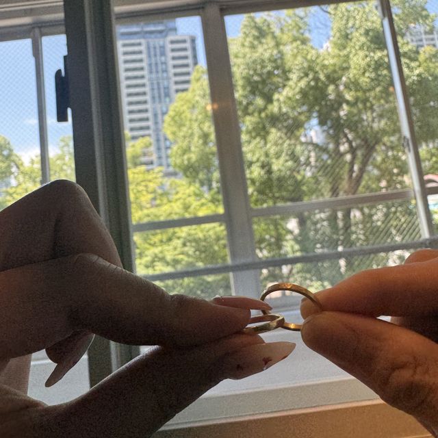 【CRAFY(クラフィ)の口コミ】 指輪のデザイン、色、形、幅、ストーン、文字入れ等自分達で決めれるとこ…