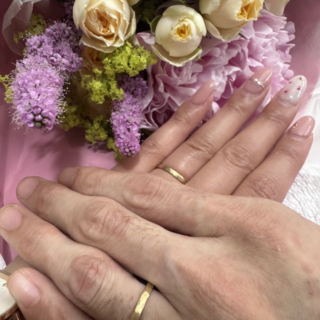 【CRAFY(クラフィ)の口コミ】 指輪のデザイン、色、形、幅、ストーン、文字入れ等自分達で決めれるとこ…