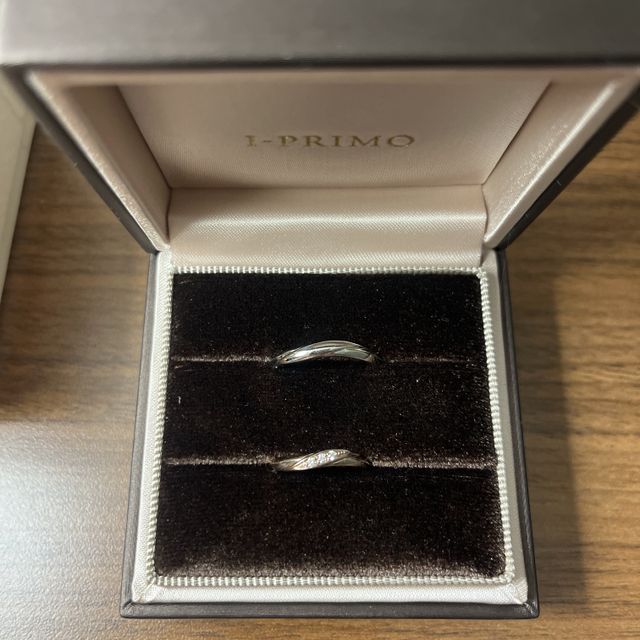 【アイプリモ(I-PRIMO)の口コミ】 デザインはシンプルかつ華やかで普段使いにも、かしこまった場面でも馴染…