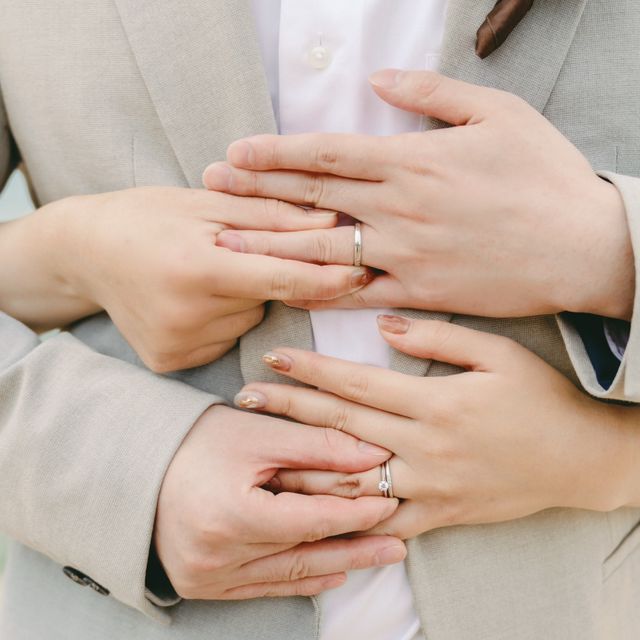 【ティファニー(Tiffany & Co.)の口コミ】 新郎の結婚指輪はシンプルで少しリングが太めで存在感のあるリングにしま…