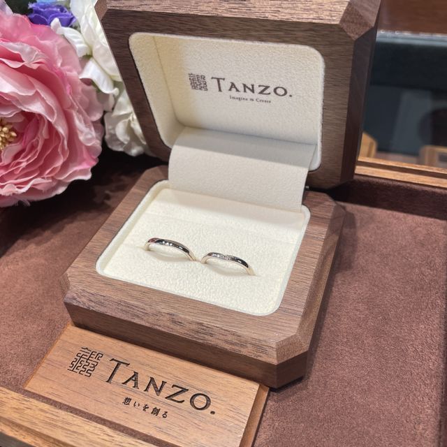 【TANZO.(鍛造指輪)の口コミ】 なんといっても指輪の頑丈さが魅力でした。毎日身につけるものなので、長…