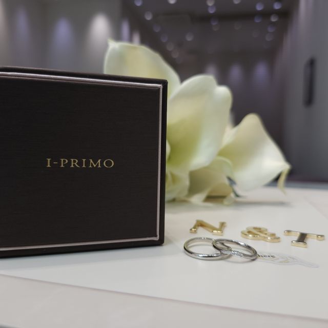 【アイプリモ(I-PRIMO)の口コミ】 主張の激しすぎないダイヤモンドだがしっかりとゴージャス感がある。3つの…