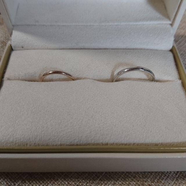 【ヴァンドーム青山(VENDOME AOYAMA)の口コミ】 とくにこだわりはなく、華奢なシンプルなものを探しており、知っている色…