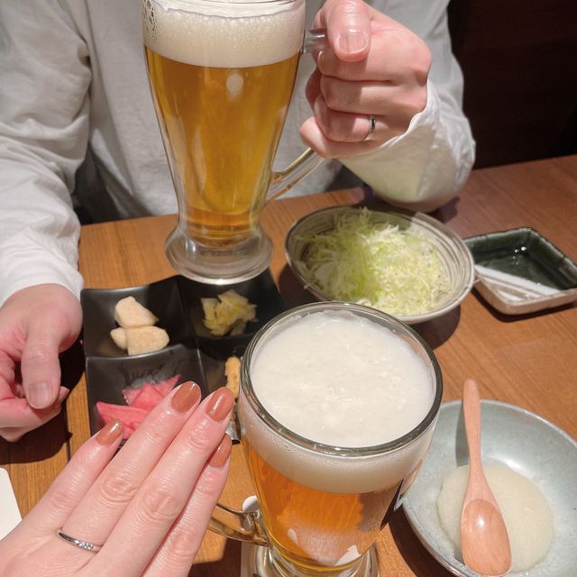 【ティファニー(Tiffany & Co.)の口コミ】 新婦の結婚指輪のおすすめポイントは、中央に配置された3つのダイヤがポイ…