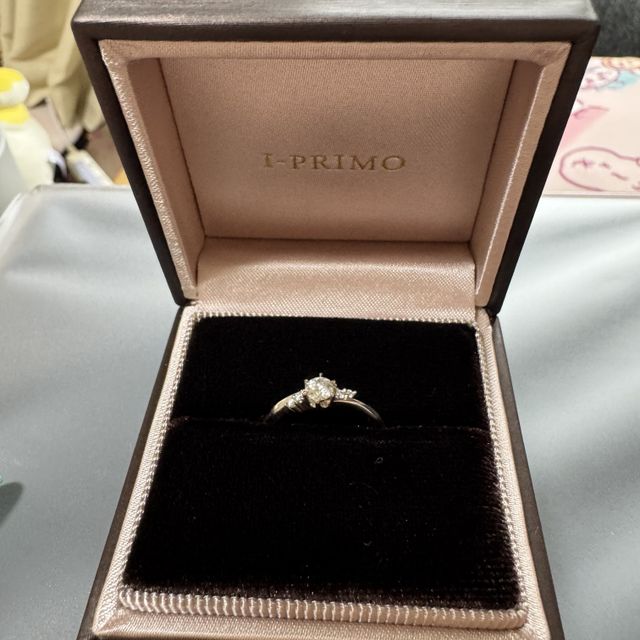 【アイプリモ(I-PRIMO)の口コミ】 婚約指輪と結婚指輪はセットリングではないですが、自分の指・手に合った…