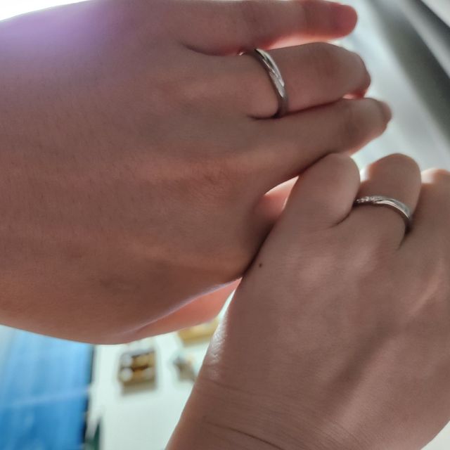 【アイプリモ(I-PRIMO)の口コミ】 指輪の色をプラチナやローズゴールドなど4色くらいから選べたので、色々な…