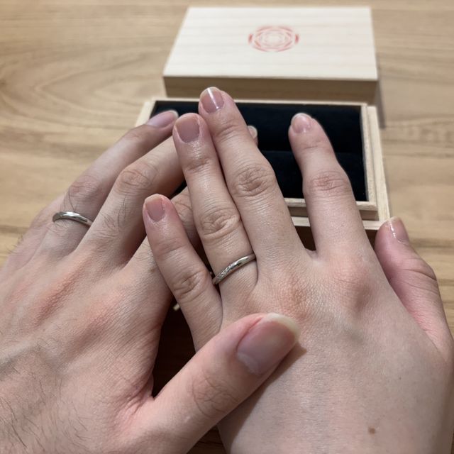 【出雲結(いずもゆい)の口コミ】 ダイヤを使っているが、シンプルで爪のひっかかりもなく、日常使いしやす…