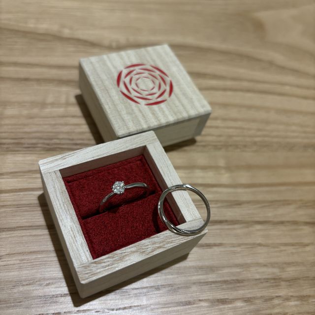 【出雲結(いずもゆい)の口コミ】 コンセプトも素敵でデザインもシンプルかつ可愛らしく非常に良いです。
色…