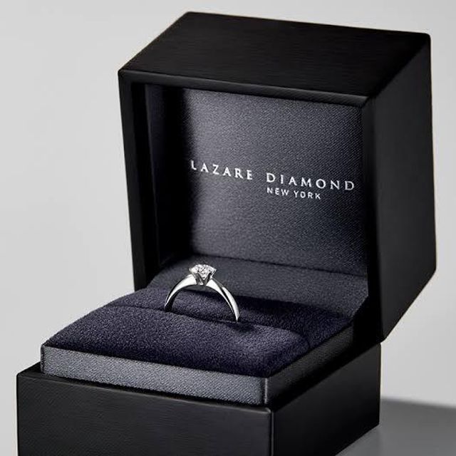 【ラザール ダイヤモンド(LAZARE DIAMOND)の口コミ】 シンプルなデザインから斬新なものまで種類が多く、ダイアモンドの4Cを選…