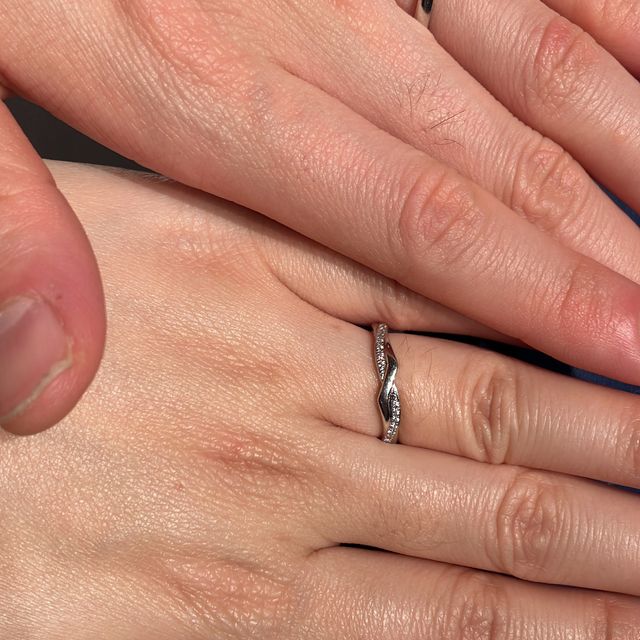 【銀座ダイヤモンドシライシの口コミ】 有名な宝石ブランドの経営する指輪店のため、気になって訪問しました。高…