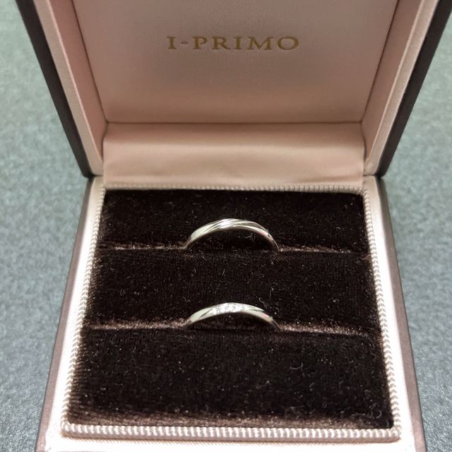 【アイプリモ(I-PRIMO)の口コミ】 ユリシーズの指輪はS字のウェーブタイプで指が綺麗に見えるデザインでとて…