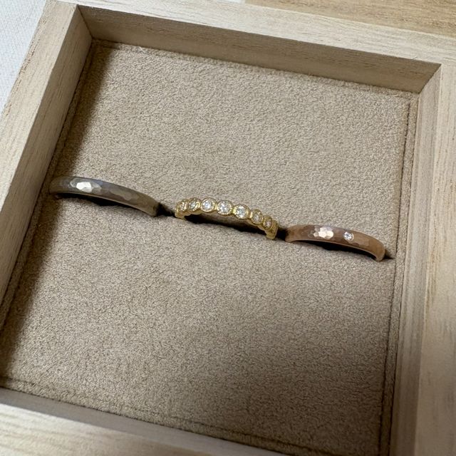 【YUKA HOJO(ユカホウジョウ)の口コミ】 指輪を選ぶ際にお互いに好みが一致したことが大きいですが、ブランドやデ…