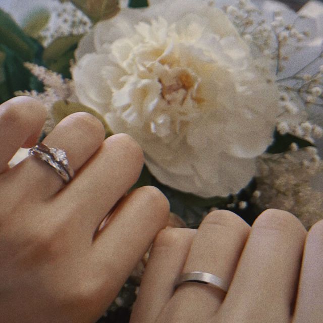 【COLANY(コラニー)の口コミ】 結婚指輪は、“りんご”のデザイン。
「しなやかに、そして強く…