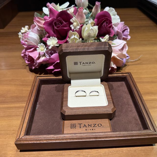 【TANZO.(鍛造指輪)の口コミ】 シンプルなデザインで仕事中にもつけやすいのが気に入りました。また丈夫…
