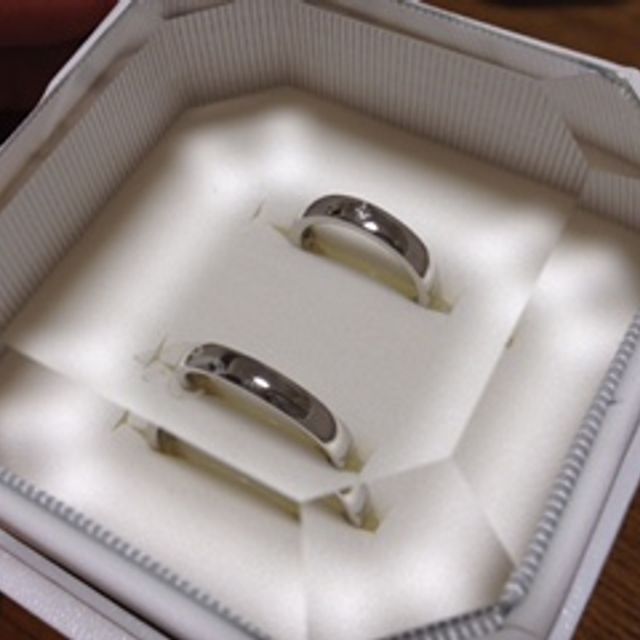 【4℃ BRIDAL(ヨンドシーブライダル)の口コミ】 ４℃らしい、飽きがこないのにシンプルで洗礼されたデザインがとても素敵で…