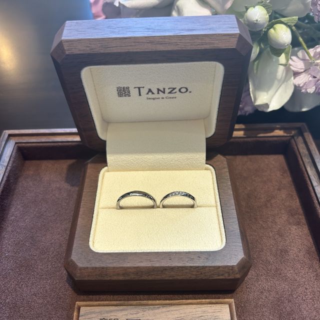 【TANZO.(鍛造指輪)の口コミ】 ダイヤモンドが付いていて、キラキラしている
自分でデザインを決めて、2…