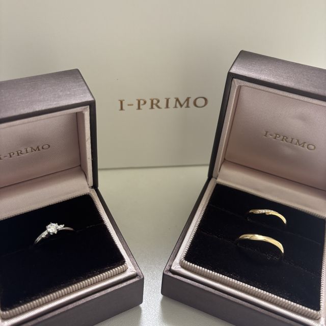 【アイプリモ(I-PRIMO)の口コミ】 ウェーブで指が長く見えます。シルバーとゴールドの重ね付けがオシャレで…