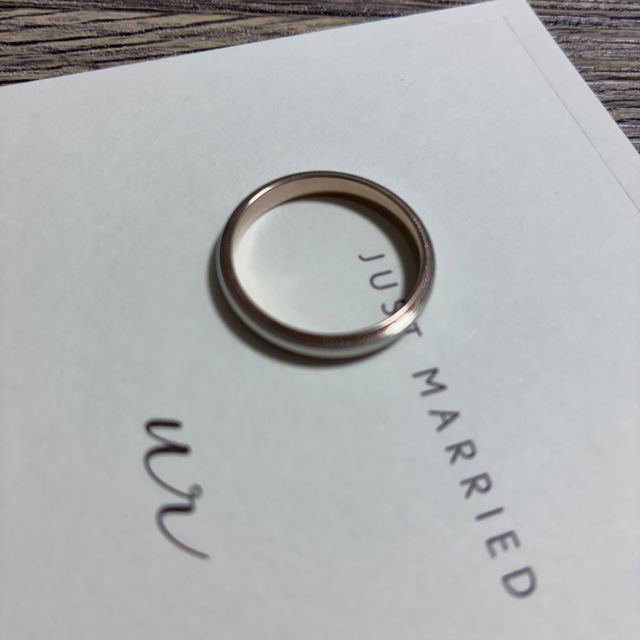 【アイプリモ(I-PRIMO)の口コミ】 ミル打ちでシンプルで飽きのこないデザインです。
ストレートタイプで相手…