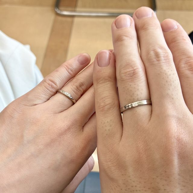 【銀座ダイヤモンドシライシの口コミ】 オプションでダイヤモンドを付けられる点がおすすめ。
大き過ぎず、さり気…