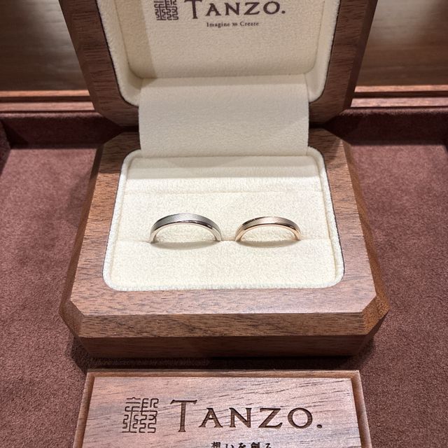 【TANZO.(鍛造指輪)の口コミ】 夫婦でお揃いのデザイン、素材をそれぞれホワイトゴールドとコーラルゴー…