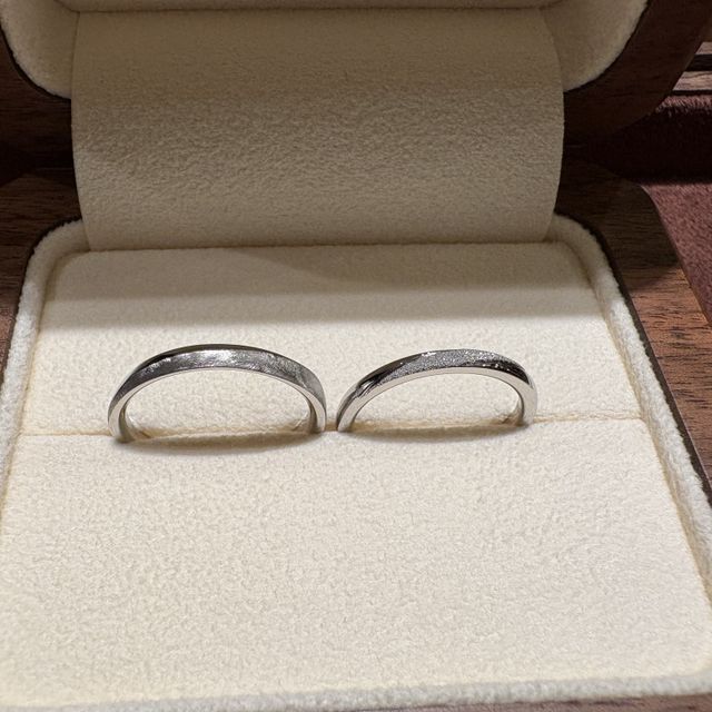 【TANZO.(鍛造指輪)の口コミ】 はじめにサイズをどうするかすごく悩んでいたんですが、0.5号刻みでサイズ…