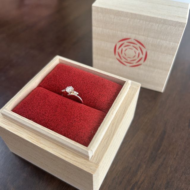 【出雲結(いずもゆい)の口コミ】 実際に店舗で見た「縁結」の指輪がとても綺麗で惹かれました。HPで事前に…