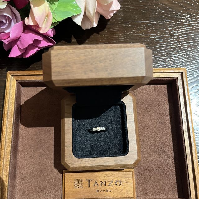 【TANZO.(鍛造指輪)の口コミ】 ホームページを見ていた時からデザインがすごく気に入ってます。 写真でも…
