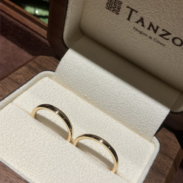【TANZO.(鍛造指輪)の口コミ】 光輝くゴールドです。つけていると、晴れやかで力強い気分になることがで…