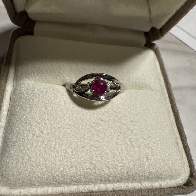 【atelier CraM(アトリエ クラム)の口コミ】 デザインを自分で設計し、造形をお願いしました。
思った通りの出来栄えで…