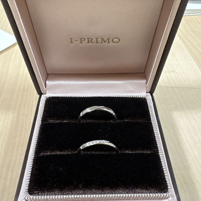 【アイプリモ(I-PRIMO)の口コミ】 シンプルでありつつも光沢のあるがあり、万人受けするデザインです！
ビジ…