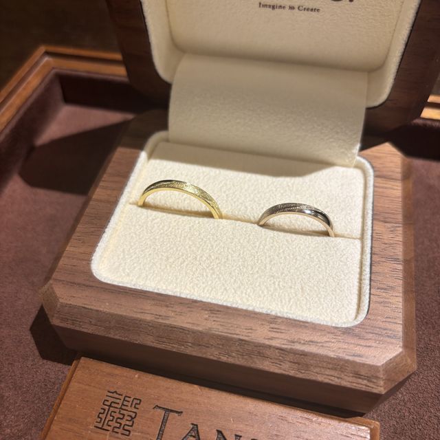 【TANZO.(鍛造指輪)の口コミ】 和風のデザインでシンプル、でも他の人と被らない2人オリジナルの指輪を付…