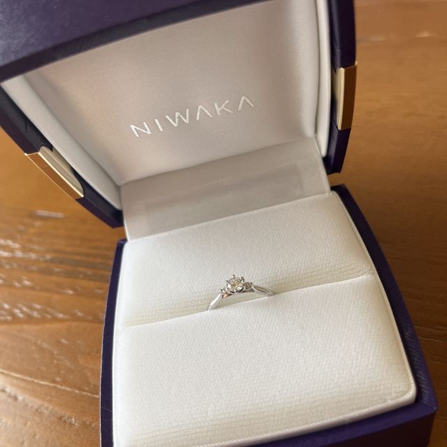 【俄(にわか)の口コミ】 ・シンプルだけど、
　洗礼されていて清潔感がある感じがしていい。
・主…