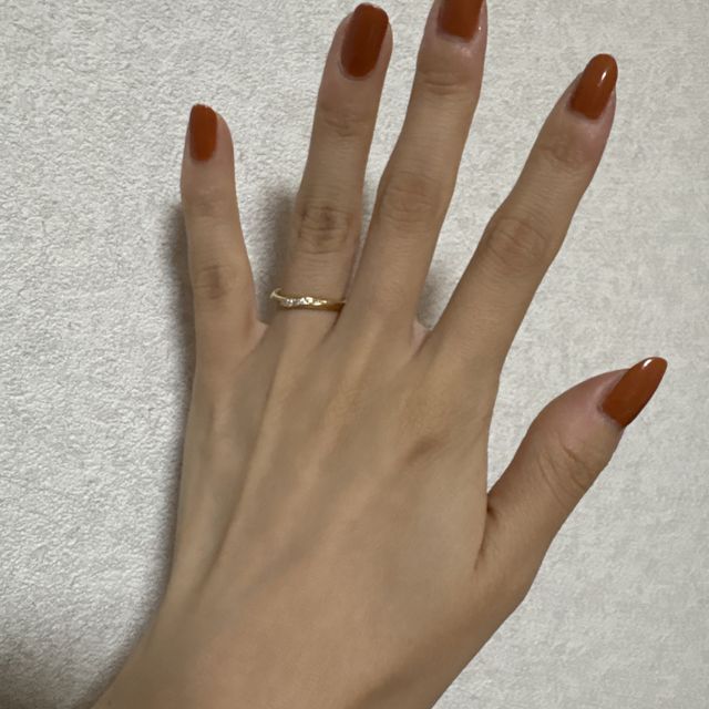 【アイプリモ(I-PRIMO)の口コミ】 指が綺麗に見えるウェーブデザインで女性用はもちろん男性用も綺麗に見え…