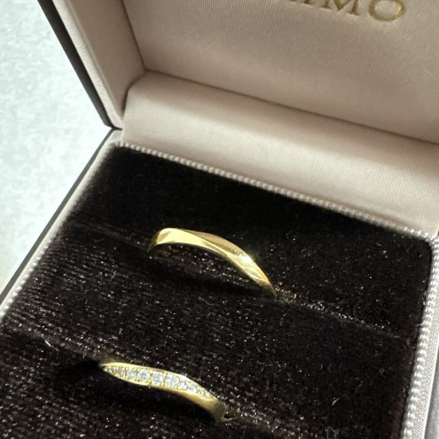 【アイプリモ(I-PRIMO)の口コミ】 指が綺麗に見えるウェーブデザインで女性用はもちろん男性用も綺麗に見え…