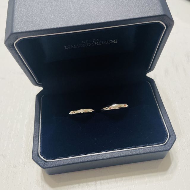 【銀座ダイヤモンドシライシの口コミ】 ダイヤモンドが一粒ですが、輝きがすごいです。
付け心地が良く、ずっと付…