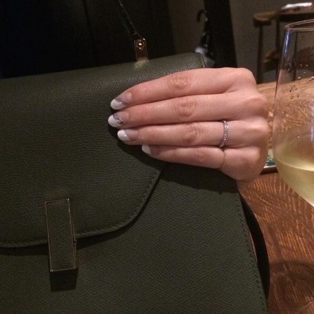 【俄(にわか)の口コミ】 婚約指輪の必要性をあまり感じられなかった為、最初から結婚指輪だけを探…